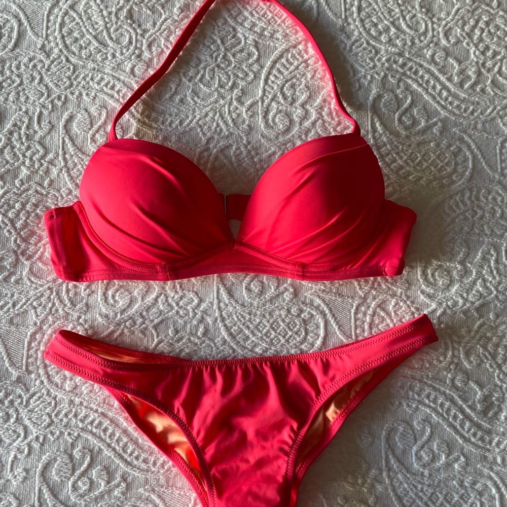 Victoria’s Secret Bikini